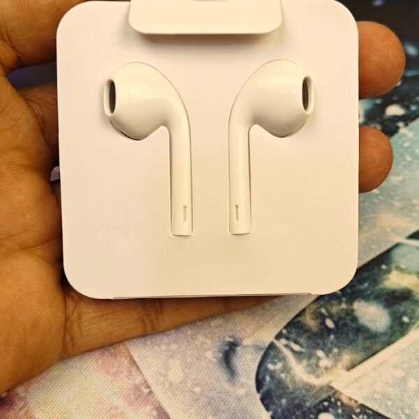 Second image of Apple EarPods USB C
